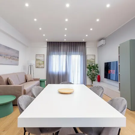 Luciano Primavera Apartman *