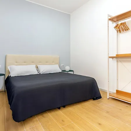 Luciano Primavera Apartment